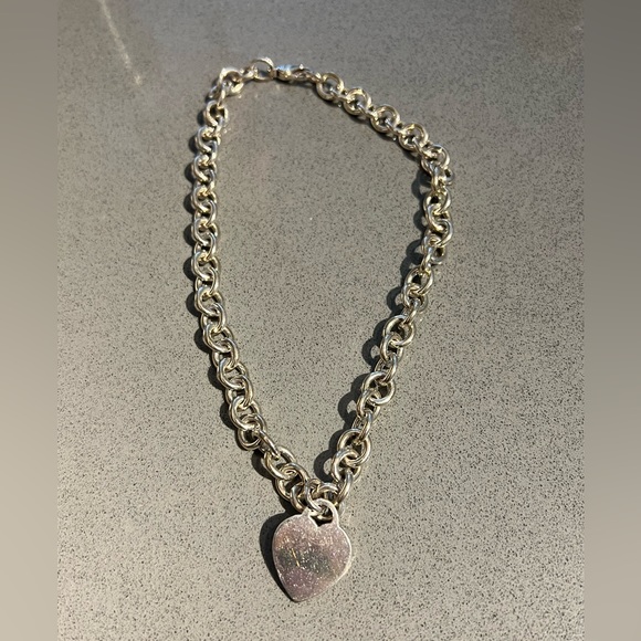 Authentic Tiffany & Co. sterling silver heart necklace - Picture 2 of 6